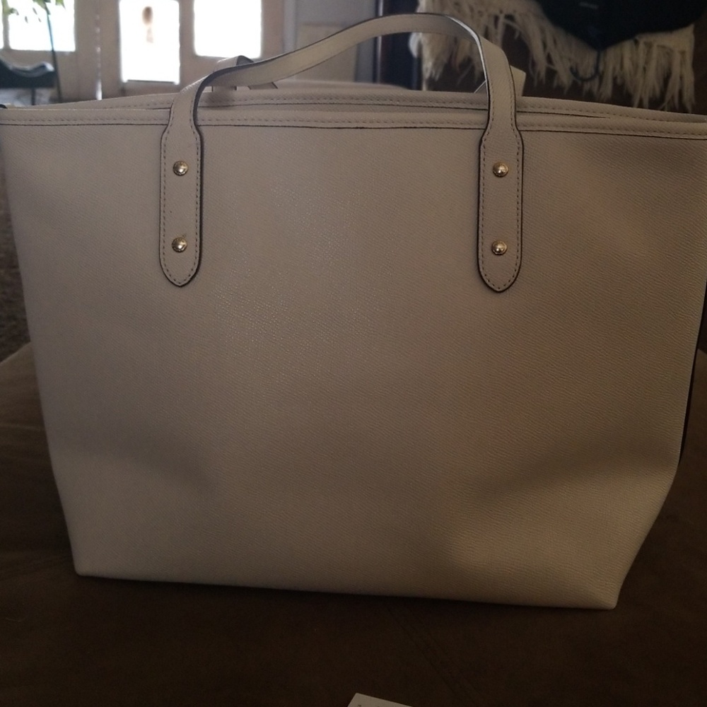 Purse - Picture 4 of 4